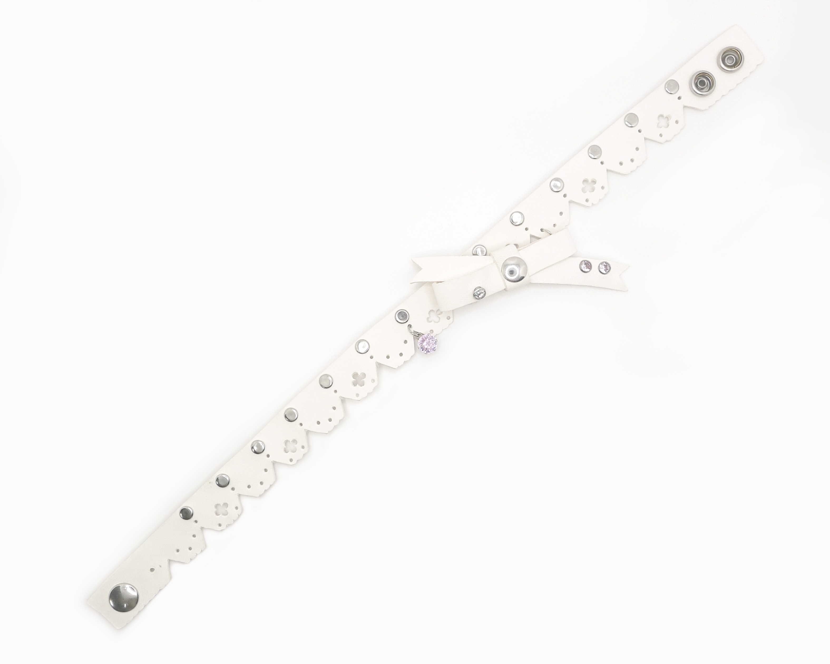 Lace Clover Leather choker